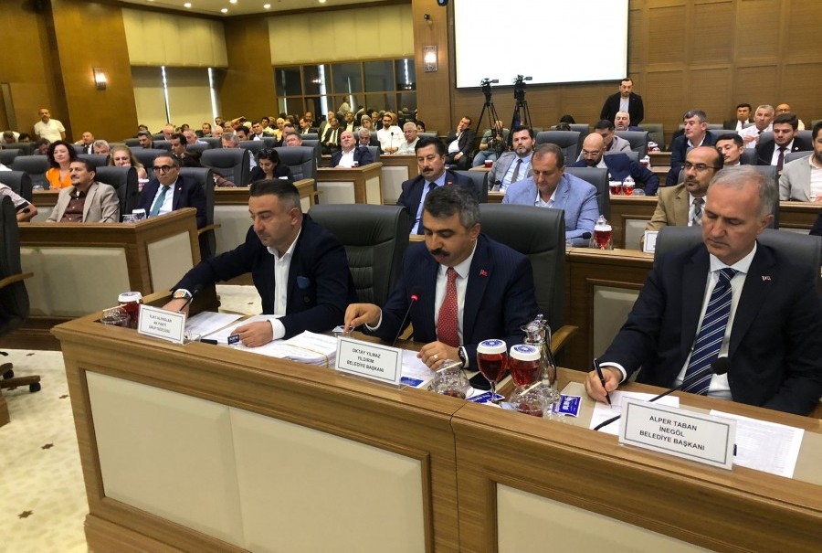 BUSKİ Genel Kurulu'na gelen suya zam teklifi reddedildi