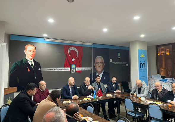 Kaya, Orhangazi'de ilçe yönetimiyle bir araya geldi