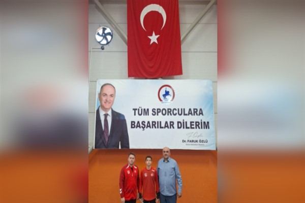 Düzce Belediyesi güreşçileri ülkemizi Balkan Şampiyonası’nda temsil edecek