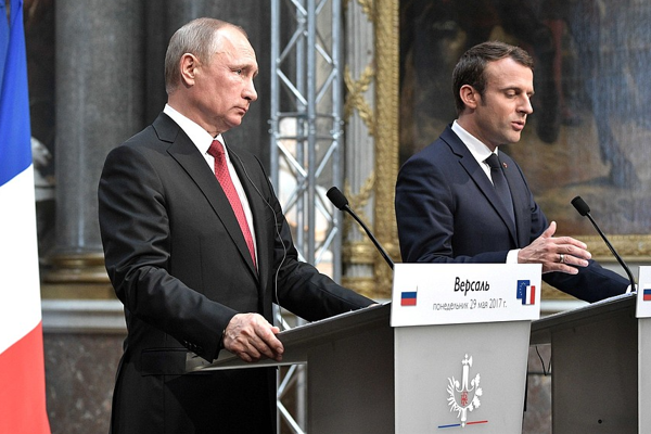 Paris, Putin'in Macron ile ikili görüşmelere 
