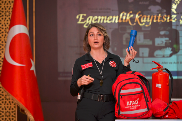 Esenyurt’ta personel için afet bilinci seferberliği