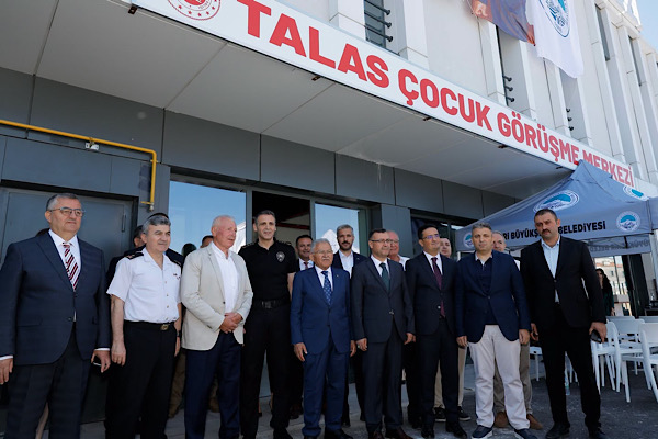 Büyükkılıç, Talas Çocuk Görüşme Merkezi'nin açılışına katıldı