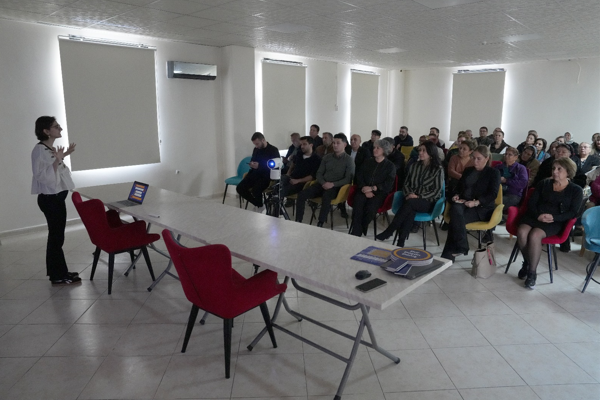 Çukurova'da dijital dolandırıcılığa karşı farkındalık eğitimi