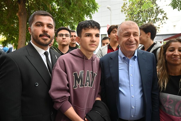 Zafer Partisi Genel Başkanı Özdağ, Salihli'de