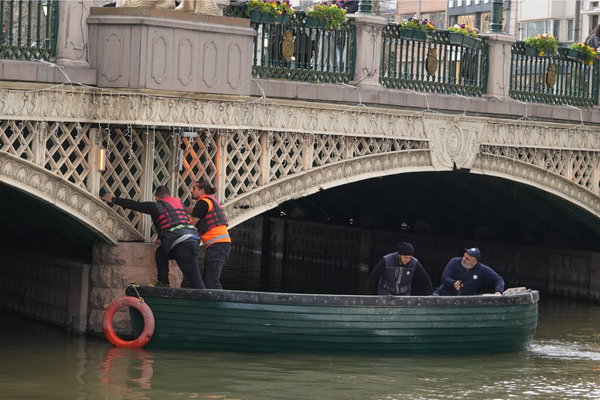 Eskişehir'in gece silüeti yenileniyor 