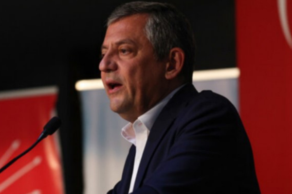 Özel, şehit aileleri ve gazilere destek için Güvenpark’taki eylemi ziyaret etti