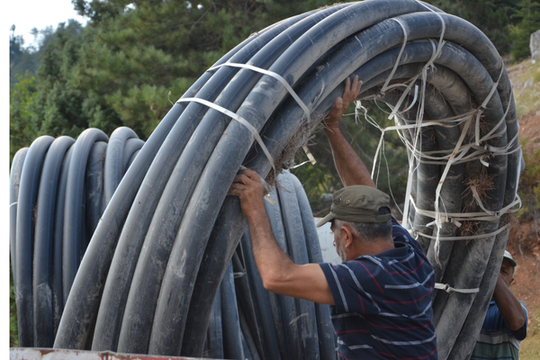  Antalya’da Asmaca Yaylası’na bin 700 metre içme suyu borusu desteği