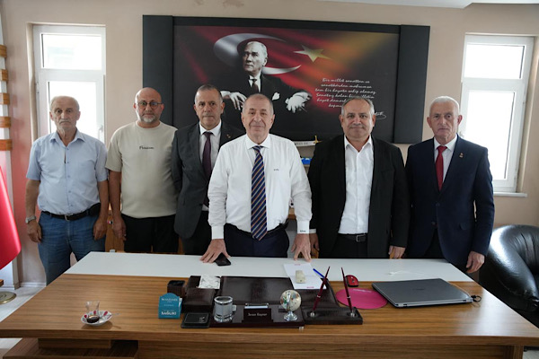 Özdağ'dan Çarşıbaşı Esnaf ve Sanatkarlar Kredi Kefalet Kooperatifi’ne ziyaret