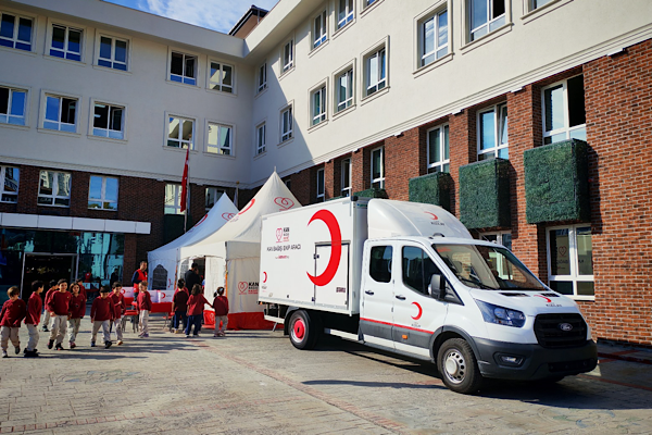 Çınar Koleji’nden Kızılay Haftası’na anlamlı destek: “Bir Kase Çorba, Bir Damla Hayat”