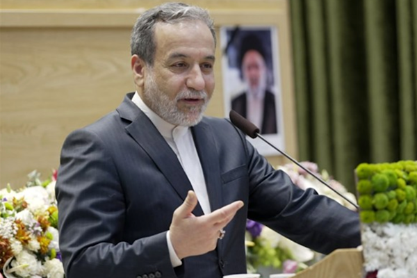 İran Dışişleri Bakanı Araghchi, Rusya Devlet Duması üyeleriyle görüştü