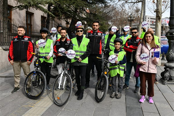 Ankara'da “Epilepsililer İçin Pedal Çevir” etkinliği düzenlendi
