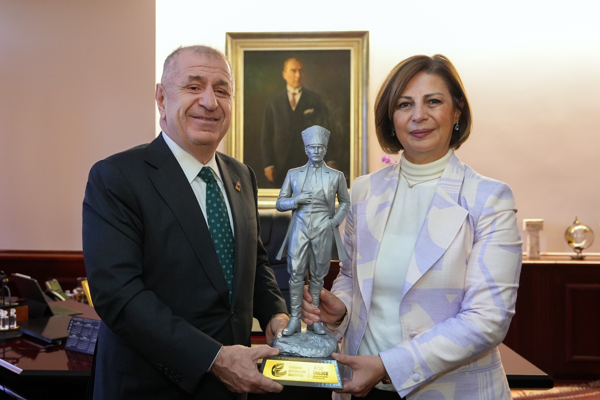 Özdağ'dan Başkan Ünlüce'ye ziyaret