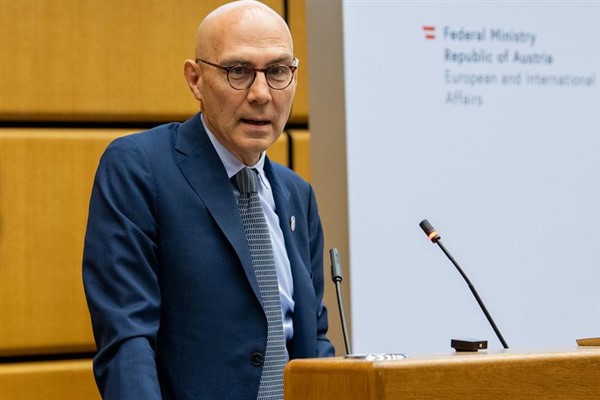 Volker Türk: Özgürlük için mücadele edenlerin yanında durmalıyız