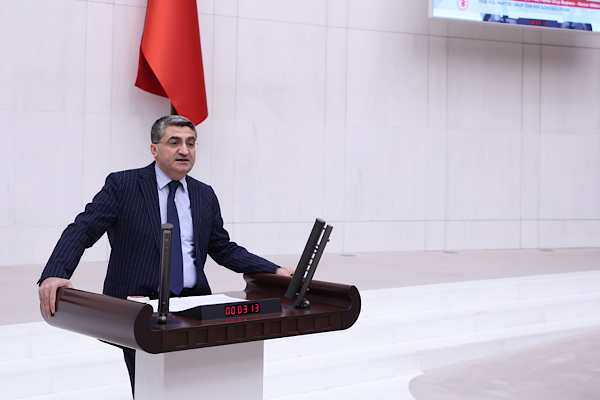 Ekmen: Çiftçinin değeri faiz gelirleriyle hayatını idame ettirenler kadar yok mu?