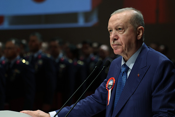 Cumhurbaşkanı Erdoğan, Özbekistan Cumhurbaşkanı Mirziyoyev ile görüştü