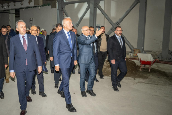 Bakan Ersoy'dan Başkan Er'e ziyaret