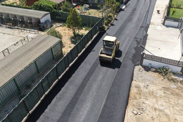 Umurbey’de 2 bin 700 ton asfalt serildi