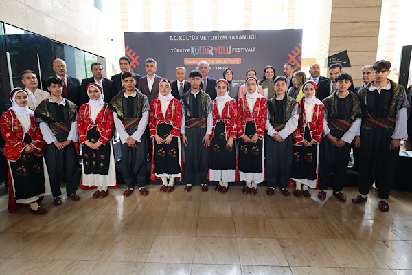 Şanlıurfa’da Türkiye Kültür Yolu Festivali başladı