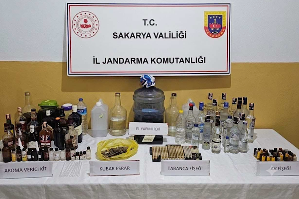 Sakarya’da kaçakçılık ve uyuşturucu operasyonu: 2 şüpheli tutuklandı