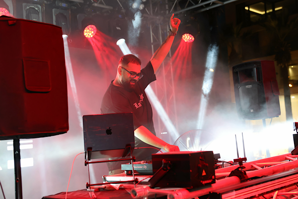 Marmaris Halk Plajı'nda DJ festivali