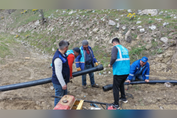 Gencelli Mahallesi'nde içme suyu hattında yenileme çalışmaları yapılıyor