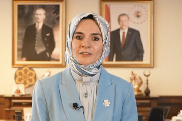 Göktaş: Dünyanın dört bir yanından gelen kadın liderlerle buluştuk