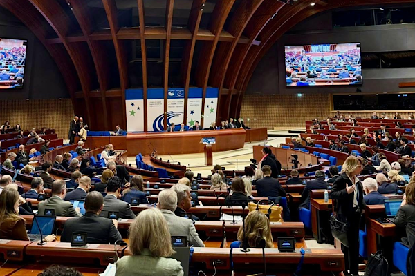 Başkan Ünlüce, Avrupa Konseyi Yerel ve Bölgesel Yönetimler Kongresi’ne katıldı