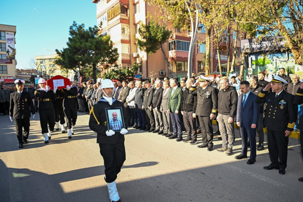 Kocaeli Valisi Aktaş, Kıbrıs gazisi Mehmet Akar’ın cenaze törenine katıldı