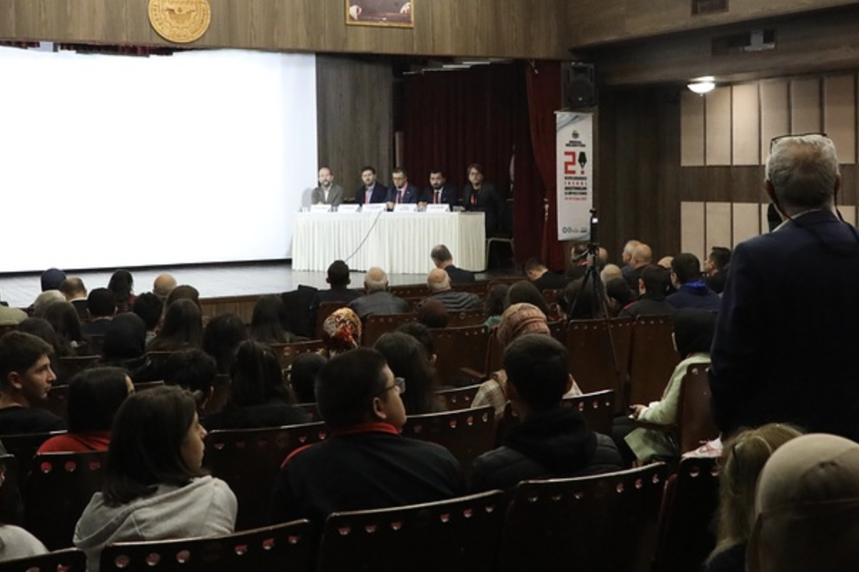 İnegöl Şehir Araştırmaları Sempozyumu başladı