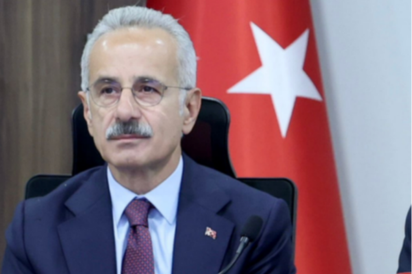 Bakan Uraloğlu, Osmangazi Köprüsü’nün 10'uncu yılını kutladı