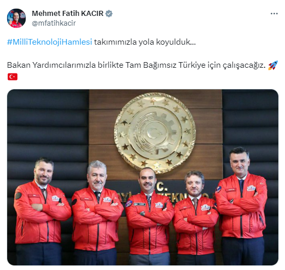 Sanayi ve Teknoloji Bakanı Mehmet Fatih Kacır, Sosyal Medyadan Bakan Yardımcıları İle Birlikte Poz Verdi