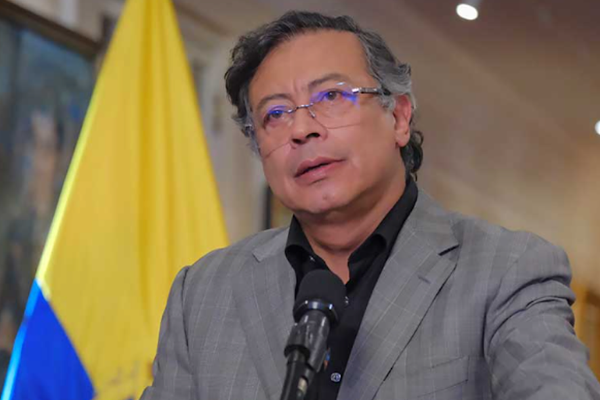 Petro: Hidrokarbonlar yerine tarım ve temiz enerji üretmeliyiz