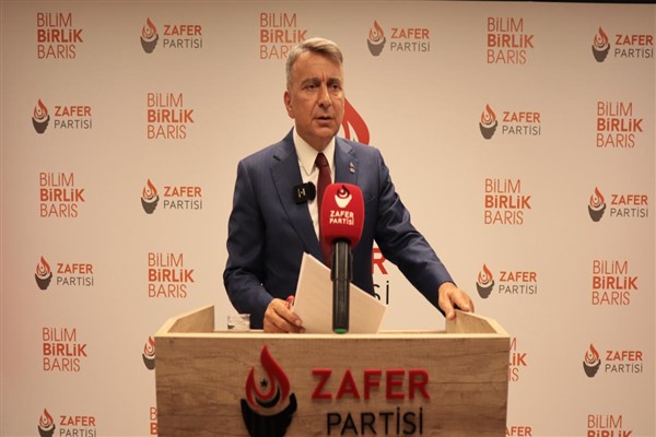 Karamahmutoğlu: AKP’nin tarım politikaları çiftçiyi üretimden uzaklaştırmıştır