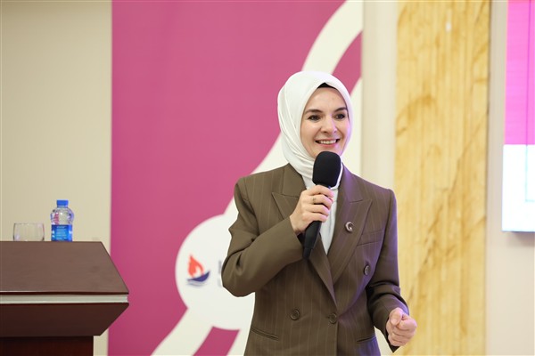 Bakan Göktaş, Memur-Sen Engelliler Komisyonu'nun çalıştayına katıldı