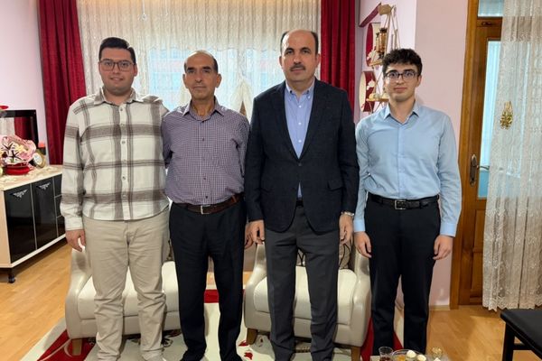 Başkan Altay, Vefa Umresi ile kutsal topraklara giden vatandaşları ziyaret etti