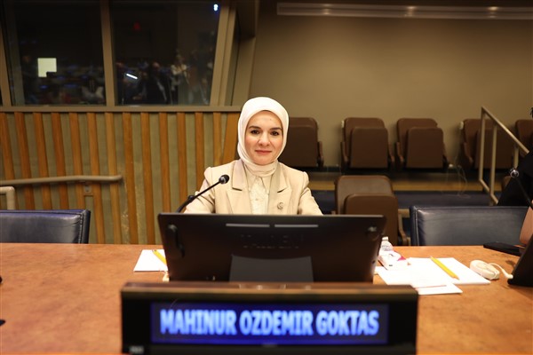 Bakan Göktaş, fon iddiaları nedeniyle suç duyurusunda bulundu