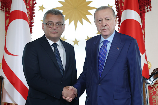 Cumhurbaşkanı Erdoğan, KKTC Cumhurbaşkanı Erhürman ile bir araya geldi