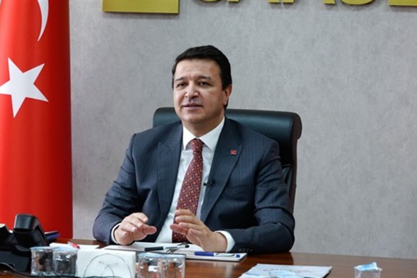 Arıkan, Sivas’ta esnaf ve vatandaşlarla bir araya geldi