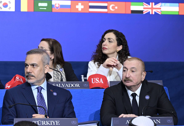 Aliyev, Barış Kurulu'nun açılış toplantısına katıldı