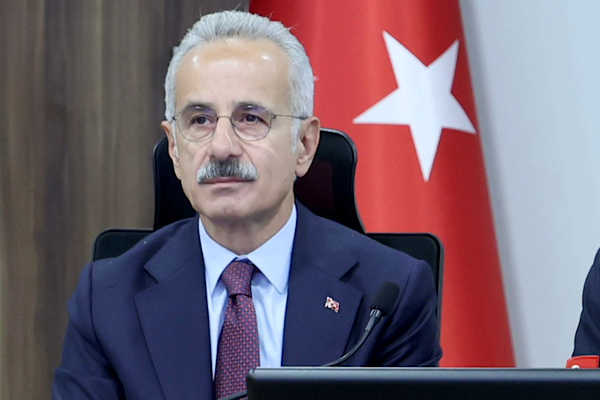Uraloğlu: Türkiye’nin taşımacılık kapasitesini her geçen gün ileri taşıyoruz