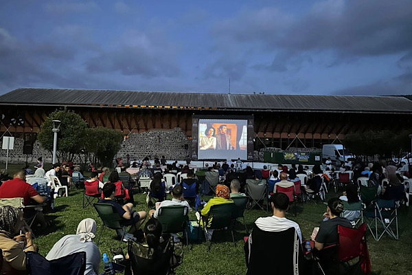 Müthiş Bir Film adlı sinema filmi Gölcük'te gösterildi