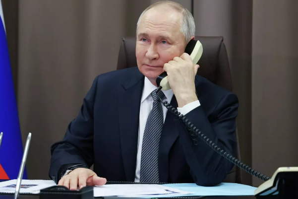 Putin,  Netanyahu ve Pezeşkiyan ile İran'daki durumu görüştü