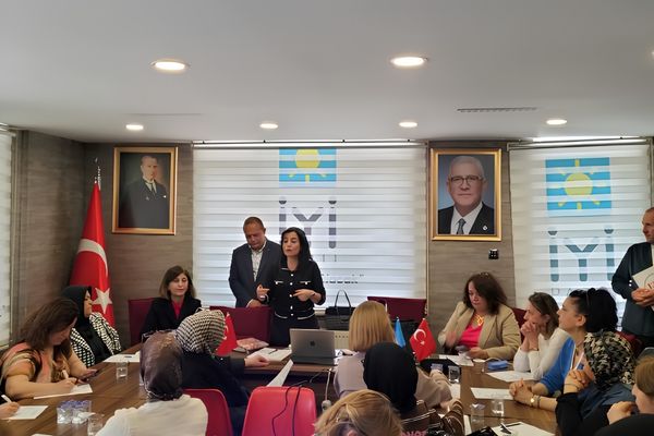 Nilüfer’de “Hayatına Yeniden Yön Ver” semineri düzenlendi