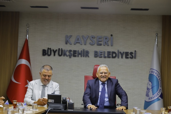 Başkan Büyükkılıç, Erbil heyetiyle ticari ilişkileri görüştü