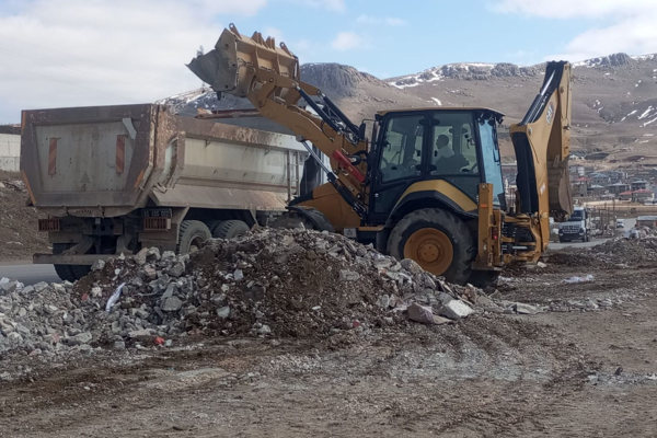 Van'da kaçak moloz ve hafriyat dökümüne yönelik denetim