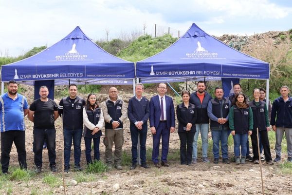 Beydağlı üreticiye ipekböceği ve kestane desteği