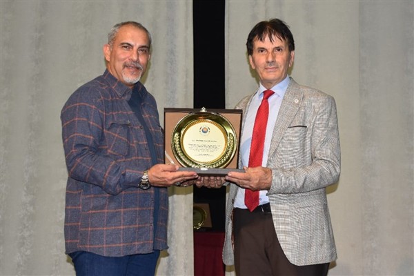 Hibya Haber Ajansı Hatay İl Temsilcisi Zorkun'a ödül