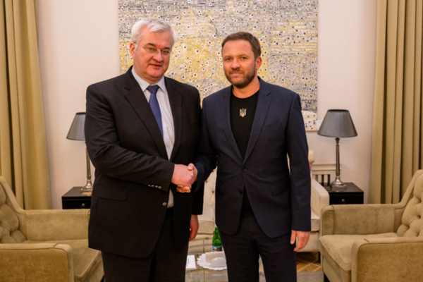 Tsahkna: Rusya'nın Ukrayna'ya yönelik saldırganlığı bir çok önemli ders içeriyor