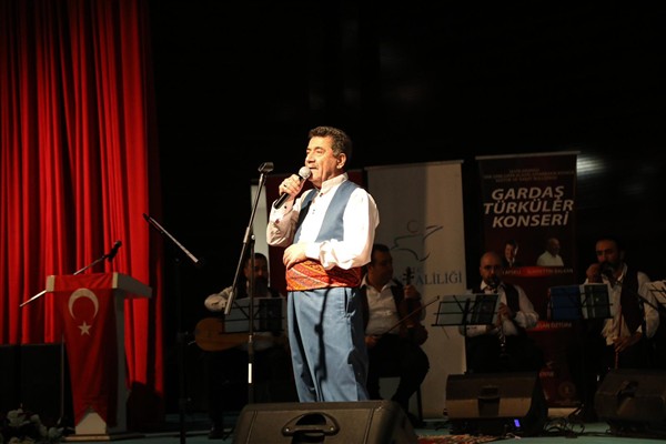 Van’da “Gardaş Türküler” konseri düzenlendi 