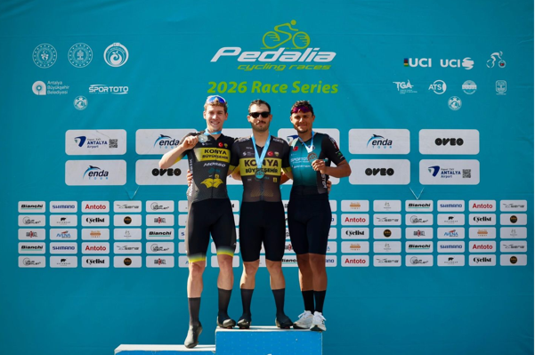 Konya Büyükşehir Belediyespor Bisiklet Takımı'dan çifte başarı